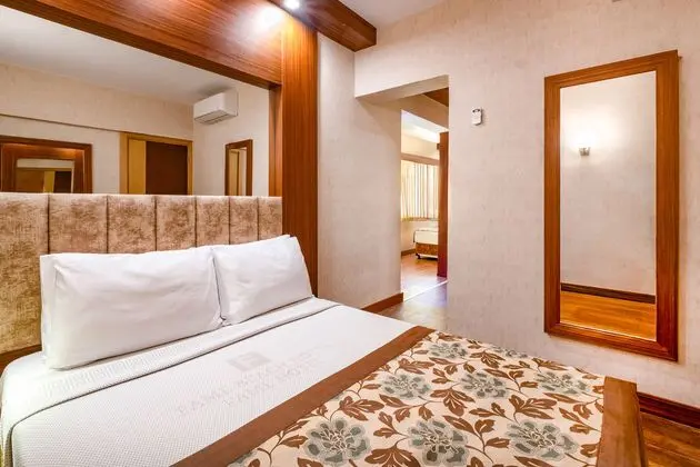 https://images.etstur.com/imgproxy/resize/2560x1440/files/images/hotelImages/etsrooms/504999/Fame_Beach_Hotel_Kemer_20241129164340_18.jpg