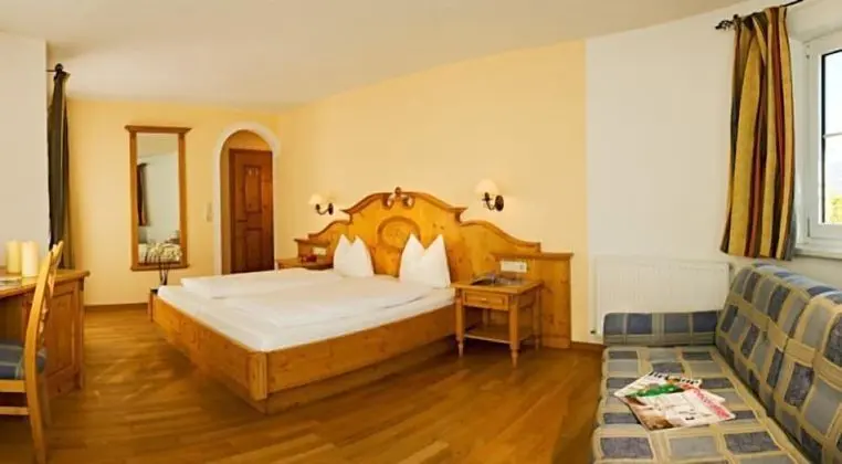 Junior Süit, 1 Yatak Odası, Balkon, Vadi Manzaralı (Sonnensuite)