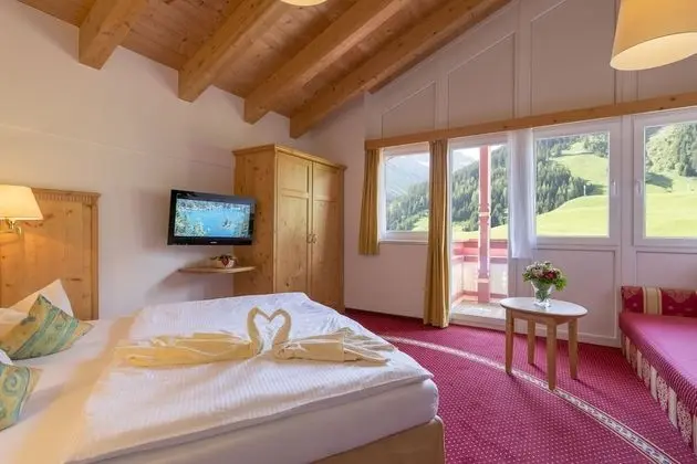 Luxury Süit, 1 Yatak Odası, Sıcak Su Havuzu, Dağ Manzaralı