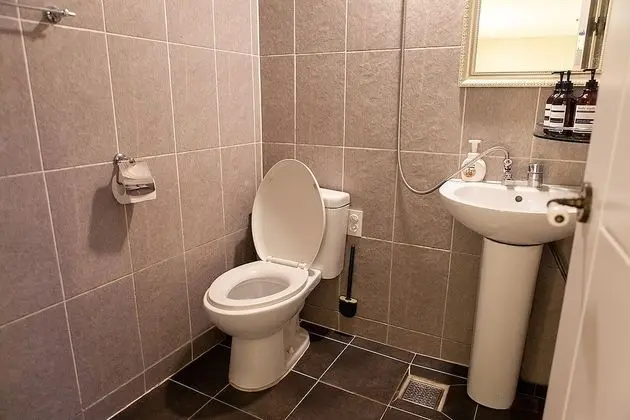 Premium Tek Büyük Yataklı Oda