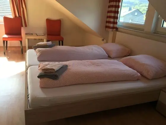 Tek Büyük Yataklı Oda