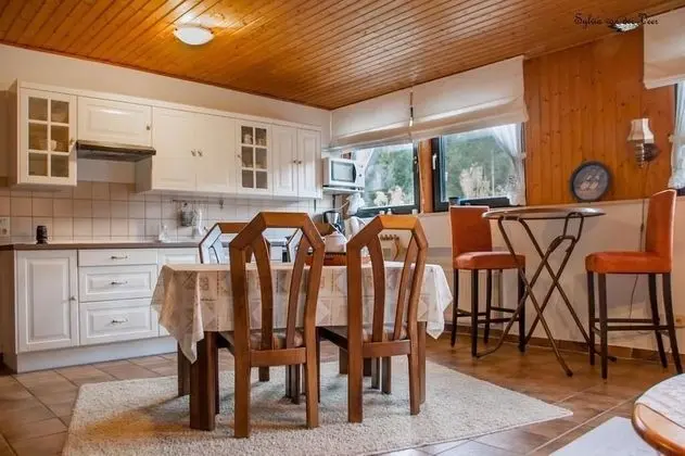 Apart Daire (Upstairs Apartment)