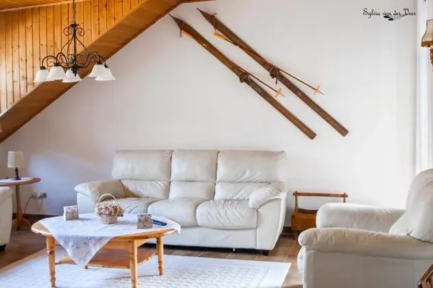 Apart Daire (Upstairs Apartment)