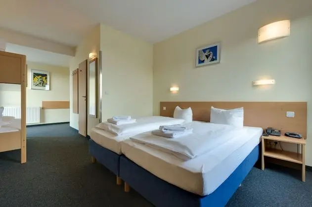 Comfort Tek Büyük Yataklı Oda