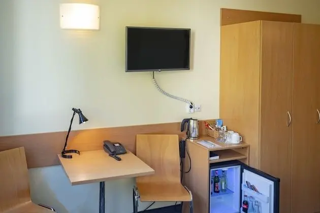 Comfort Tek Büyük Yataklı Oda