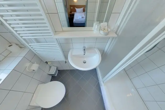 Comfort Tek Büyük Yataklı Oda