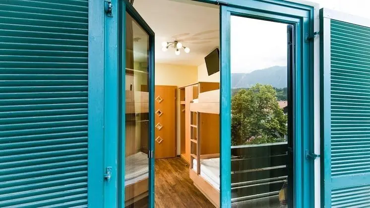 Family Oda (Green Garden)