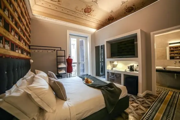 Superior Tek Büyük Yataklı Oda, Balkon, Şehir Manzaralı