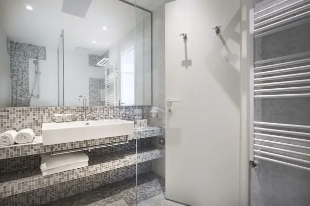 Amarin Suite with balcony, sea view