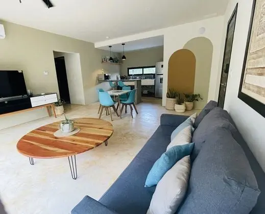 Daire, 2 Yatak Odası, Balkon