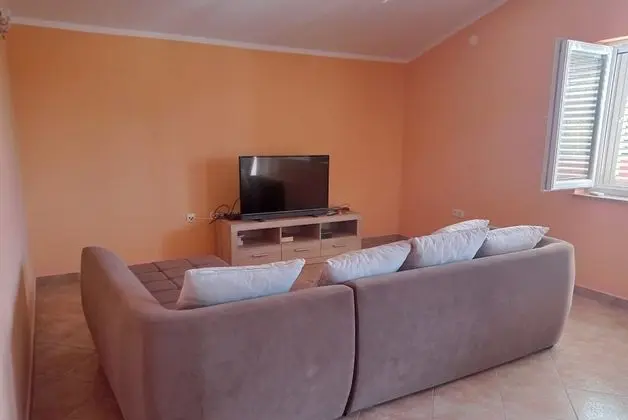 Family Apart Daire, 2 Yatak Odası, Teras, Avlu Manzaralı