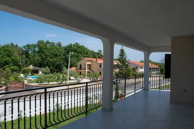 Apart Daire, 3 Yatak Odası (First floor)