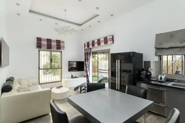 Apart Daire, 2 Yatak Odası, Veranda, Bahçe Manzaralı