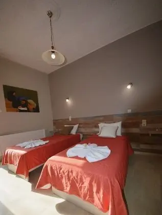 Tek Büyük veya İki Ayrı Yataklı Oda