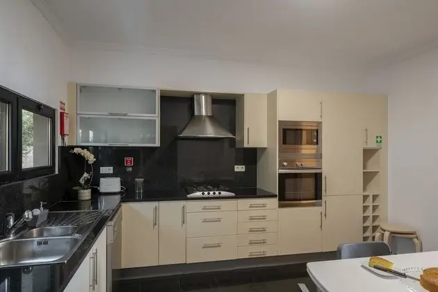 Basic Apart Daire, Birden Çok Yatak, Deniz Manzaralı