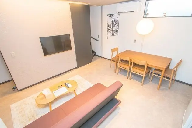 Family Kır Evi (Yakuin Minami A)