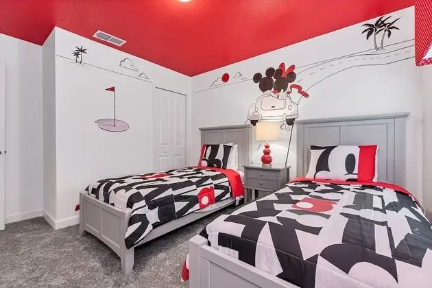 Villa (2707BOOK)