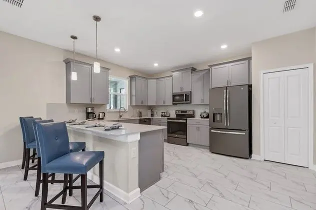 Villa (2707BOOK)
