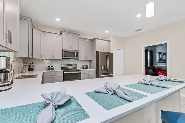 Villa (2707BOOK)