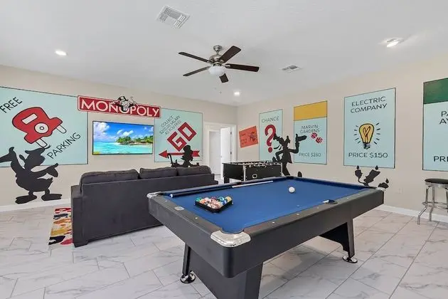 Villa (2707BOOK)