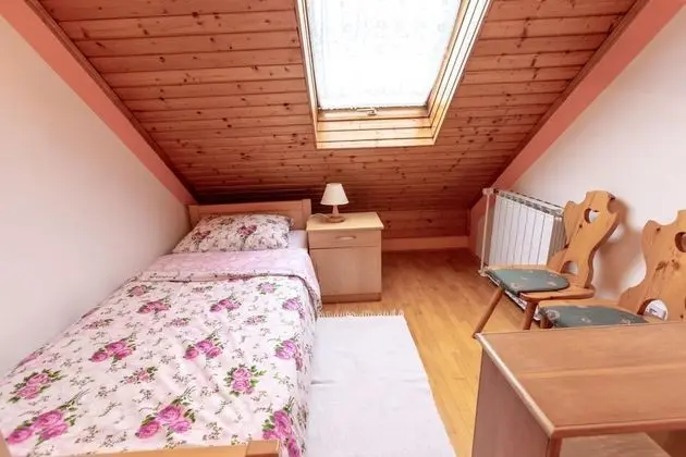 Family Ev, Birden Çok Yatak, 2 Banyolu, Bahçeli (Family Friendly House Marija)