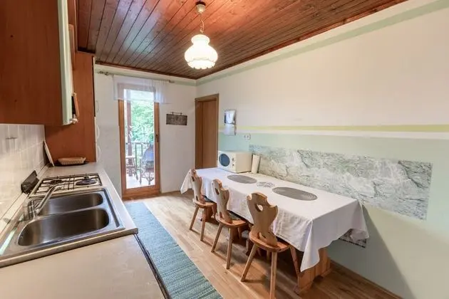 Family Ev, Birden Çok Yatak, 2 Banyolu, Bahçeli (Family Friendly House Marija)