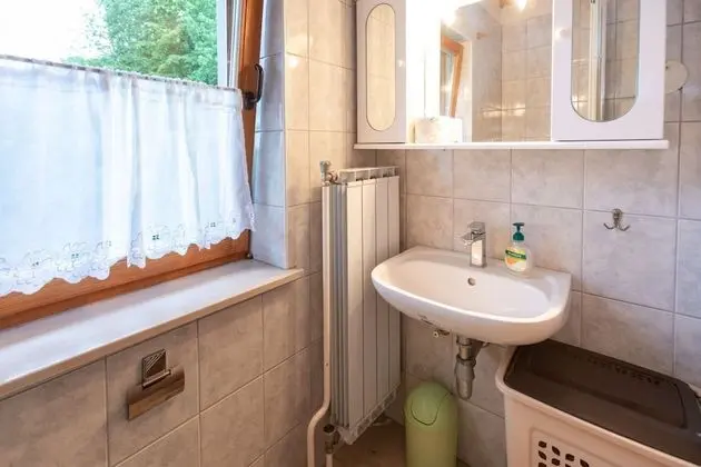 Family Ev, Birden Çok Yatak, 2 Banyolu, Bahçeli (Family Friendly House Marija)