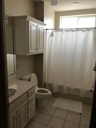 Ev, Birden Çok Yatak (Family friendly lake house located at)