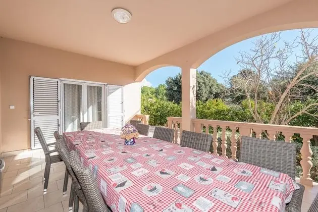 Family Ev, Birden Çok Yatak, 2 Banyolu, Bahçeli (Family Friendly Pool House Ana)