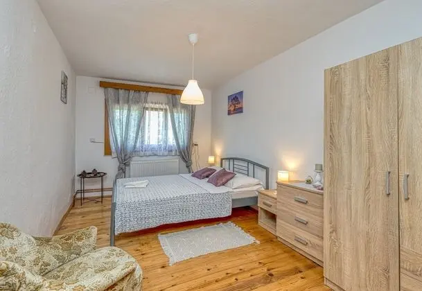 Family Ev, 2 Çift Kişilik Yatak, Bahçeli (Family Friendly Rural House Jeka)