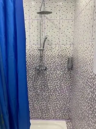 Family Dört Kişilik Oda, Ortak Banyo