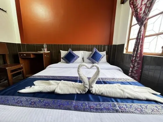 Basic Tek Büyük veya İki Ayrı Yataklı Oda