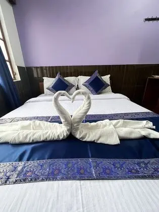 Basic Tek Büyük veya İki Ayrı Yataklı Oda