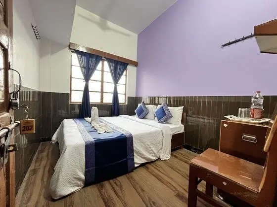 Basic Tek Büyük veya İki Ayrı Yataklı Oda