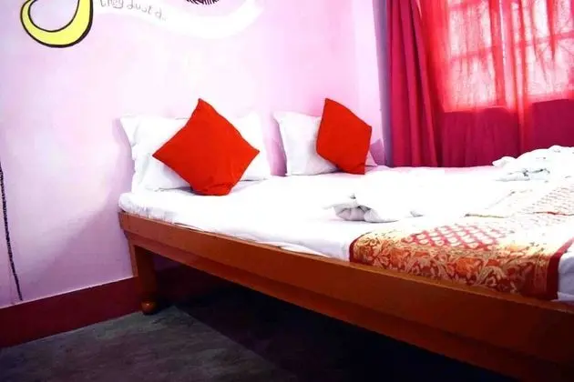 Basic Tek Büyük Yataklı Oda