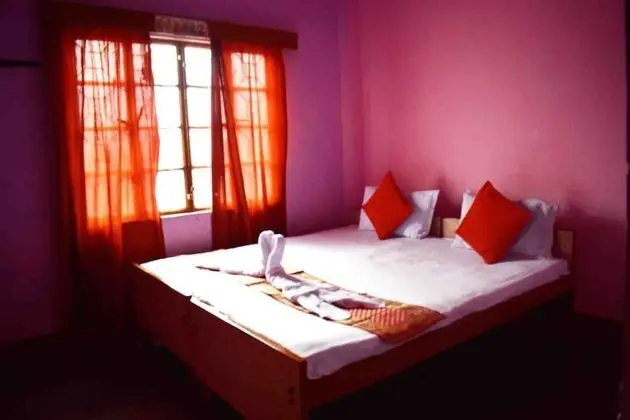 Basic Tek Büyük Yataklı Oda