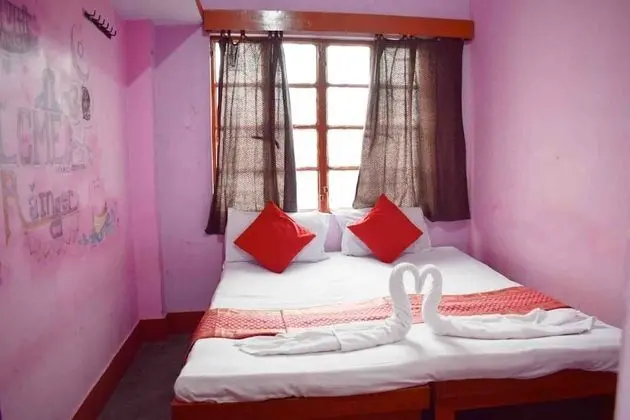 Basic Tek Büyük Yataklı Oda