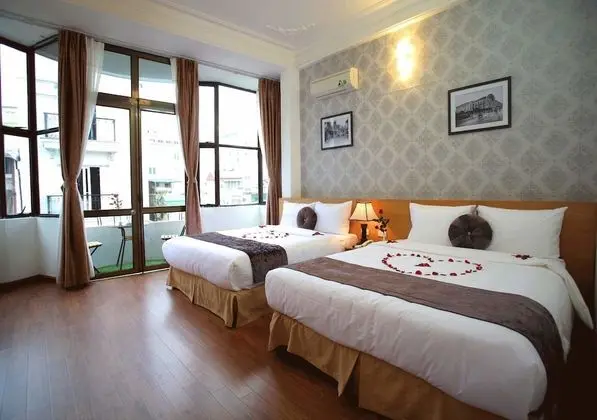 Deluxe Üç Kişilik Oda, Balkon