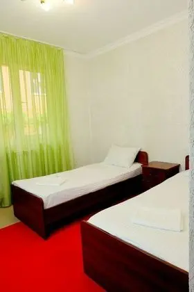 Standard Tek Büyük veya İki Ayrı Yataklı Oda, Birden Çok Yatak