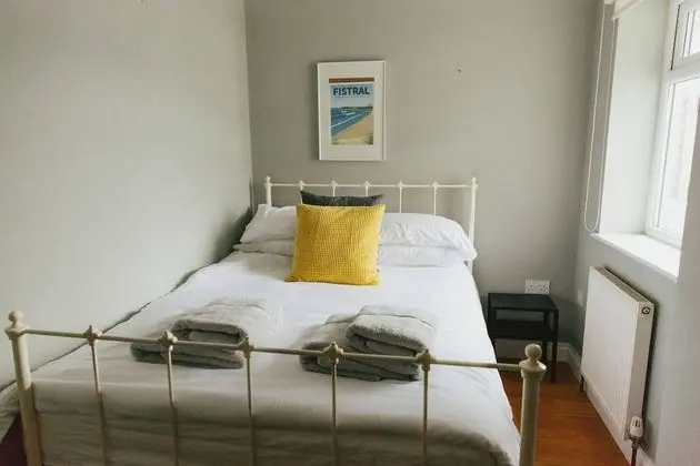 Ev (4 Bedrooms)