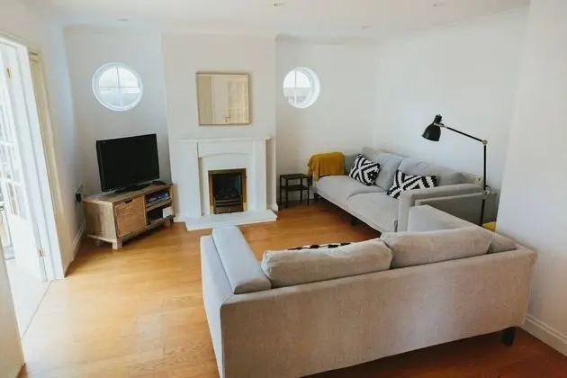 Ev (4 Bedrooms)