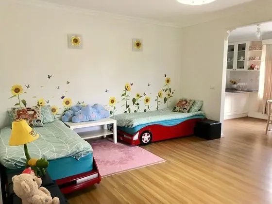 Family Ev, Birden Çok Yatak, Avlu Manzaralı