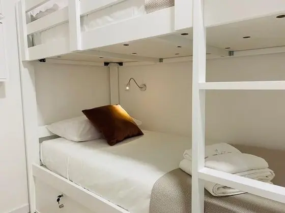 Basic Ortak Ranzalı Oda, Sadece kadınlar için