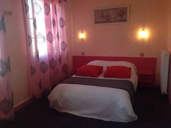 Classic Tek Büyük Yataklı Oda