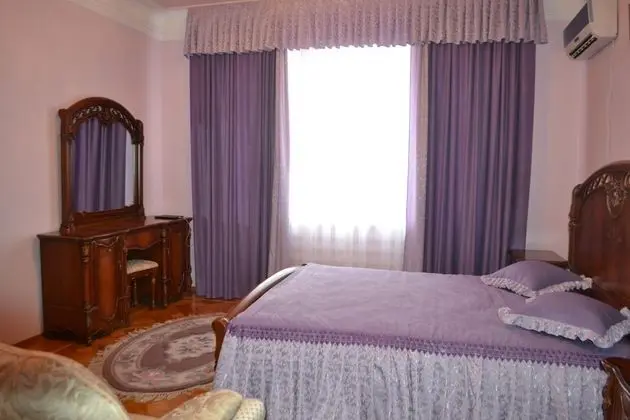 Standard Oda, 1 En Büyük (King) Boy Yatak