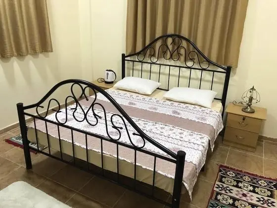 Basic Tek Büyük Yataklı Oda