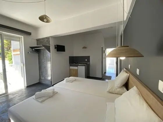 Basic Stüdyo (2 Adults)