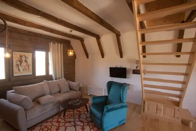 Grand Dağ Evi, Dağ Manzaralı, Dağ Yamacı