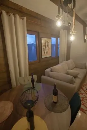 Grand Dağ Evi, Dağ Manzaralı, Dağ Yamacı