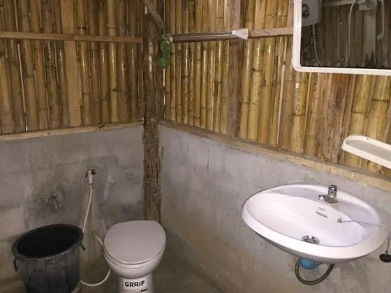 Family with Fan Room